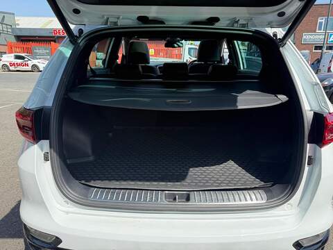 Kia Sportage 1.6 CRDi EcoDynamics+ GT-Line S SUV 5dr Diesel Hybrid DCT AWD Euro 6 (s/s) (134 bhp) - U657