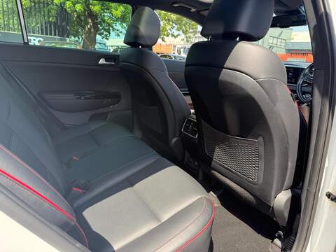 Kia Sportage 1.6 CRDi EcoDynamics+ GT-Line S SUV 5dr Diesel Hybrid DCT AWD Euro 6 (s/s) (134 bhp) - U657