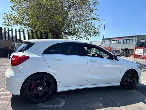 Mercedes-Benz A Class 2.0 A250 BlueEfficiency Engineered by AMG 7G-DCT Euro 6 (s/s) 5dr - U66