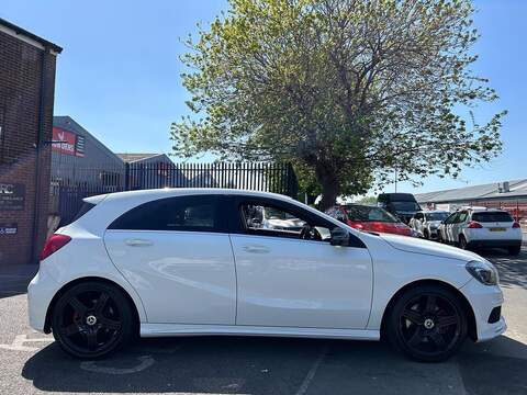 Mercedes-Benz A Class 2.0 A250 BlueEfficiency Engineered by AMG 7G-DCT Euro 6 (s/s) 5dr - U66