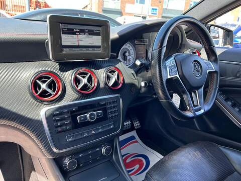 Mercedes-Benz A Class 2.0 A250 BlueEfficiency Engineered by AMG 7G-DCT Euro 6 (s/s) 5dr - U66
