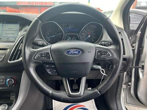 Ford Focus 1.0T EcoBoost Zetec Edition Hatchback 5dr Petrol Manual Euro 6 (s/s) (125 ps) - U661