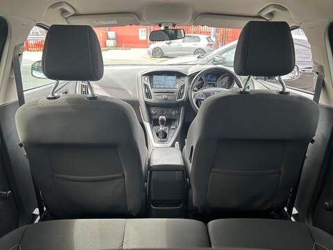 Ford Focus 1.0T EcoBoost Zetec Edition Hatchback 5dr Petrol Manual Euro 6 (s/s) (125 ps) - U661