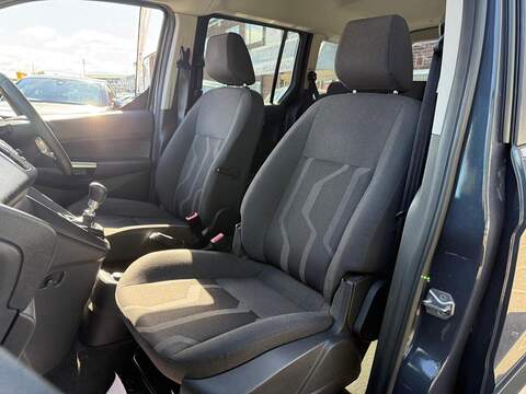 Ford Tourneo Connect 1.6 TDCi Zetec MPV 5dr Diesel Manual Euro 5 (115 ps) - U663
