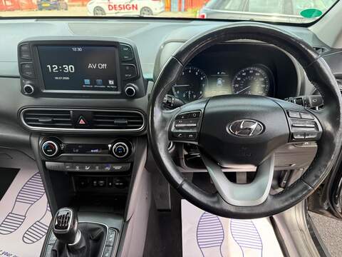 Hyundai KONA 1.0 T-GDi Blue Drive Premium SE SUV 5dr Petrol Manual Euro 6 (s/s) (120 ps) - U668