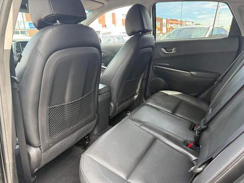 Hyundai KONA 1.0 T-GDi Blue Drive Premium SE SUV 5dr Petrol Manual Euro 6 (s/s) (120 ps) - U668