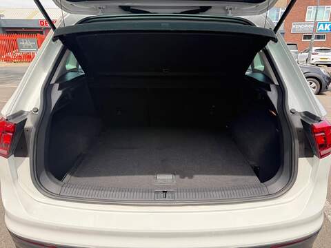 Volkswagen Tiguan 1.5 TSI EVO Match SUV 5dr Petrol Manual Euro 6 (s/s) (150 ps) - U669