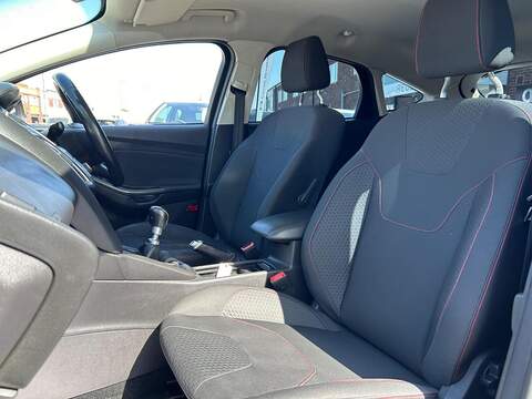 Ford Focus 1.0T EcoBoost Zetec S Euro 6 (s/s) 5dr - U67