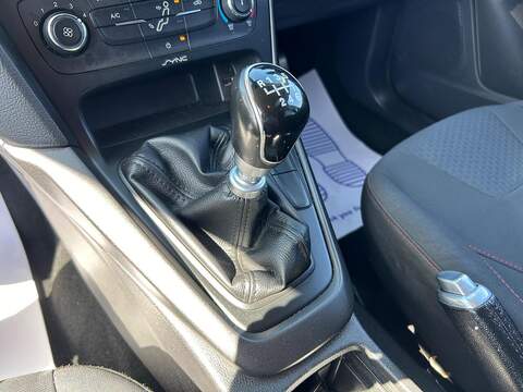 Ford Focus 1.0T EcoBoost Zetec S Euro 6 (s/s) 5dr - U67