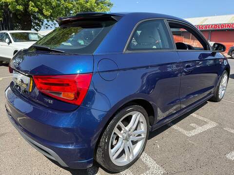 Audi A1 1.4 TFSI S line Hatchback 3dr Petrol Manual Euro 5 (s/s) (122 ps) - U674