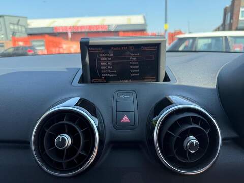 Audi A1 1.4 TFSI S line Hatchback 3dr Petrol Manual Euro 5 (s/s) (122 ps) - U674