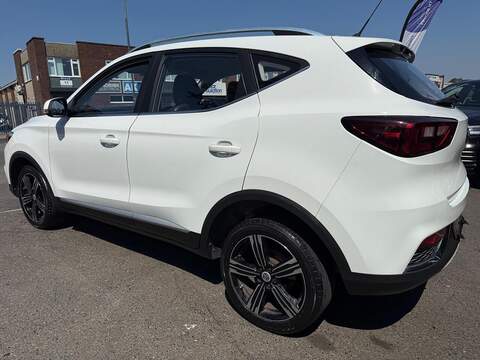 MG MG ZS 1.5 VTi-TECH Exclusive SUV 5dr Petrol Manual Euro 6 (s/s) (106 ps) - U675