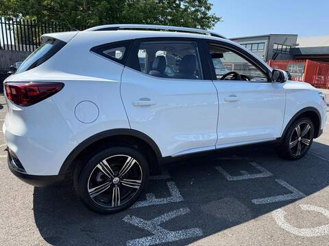 MG MG ZS 1.5 VTi-TECH Exclusive SUV 5dr Petrol Manual Euro 6 (s/s) (106 ps) - U675