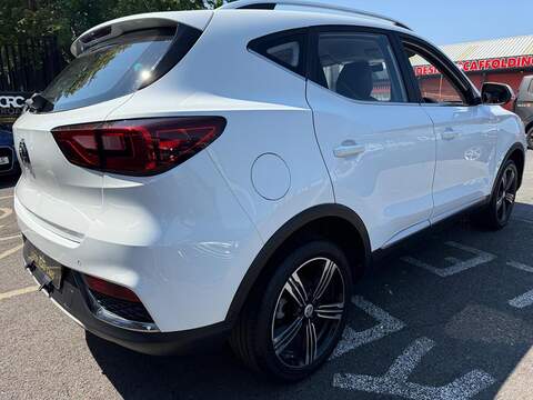 MG MG ZS 1.5 VTi-TECH Exclusive SUV 5dr Petrol Manual Euro 6 (s/s) (106 ps) - U675