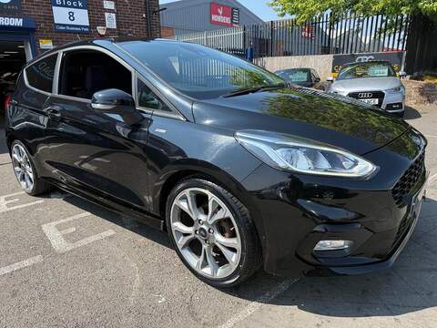 Ford Fiesta 1.0T EcoBoost ST-Line Hatchback 3dr Petrol Manual Euro 6 (s/s) (125 ps) - U676