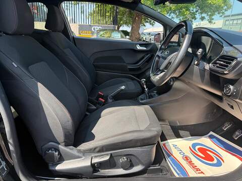Ford Fiesta 1.0T EcoBoost ST-Line Hatchback 3dr Petrol Manual Euro 6 (s/s) (125 ps) - U676