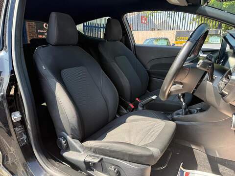 Ford Fiesta 1.0T EcoBoost ST-Line Hatchback 3dr Petrol Manual Euro 6 (s/s) (125 ps) - U676