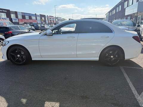 Mercedes-Benz C Class 2.1 C300dh AMG Line (Premium Plus) Saloon 4dr Diesel Hybrid G-Tronic+ Euro 6 (s/s) (231 ps) - U677