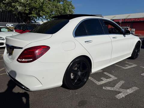 Mercedes-Benz C Class 2.1 C300dh AMG Line (Premium Plus) Saloon 4dr Diesel Hybrid G-Tronic+ Euro 6 (s/s) (231 ps) - U677