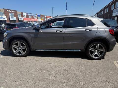 Mercedes-Benz GLA 2.1 GLA200d AMG Line (Premium Plus) SUV 5dr Diesel Manual Euro 6 (s/s) (136 ps) - U679