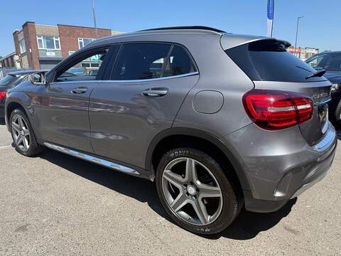 Mercedes-Benz GLA 2.1 GLA200d AMG Line (Premium Plus) SUV 5dr Diesel Manual Euro 6 (s/s) (136 ps) - U679
