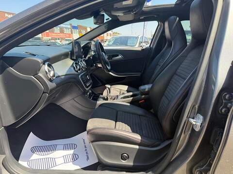 Mercedes-Benz GLA 2.1 GLA200d AMG Line (Premium Plus) SUV 5dr Diesel Manual Euro 6 (s/s) (136 ps) - U679