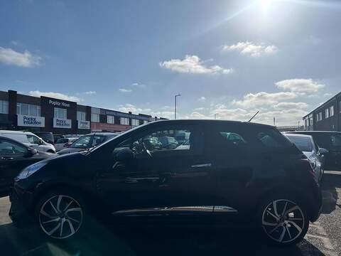 DS AUTOMOBILES DS 3 1.2 PureTech Connected Chic Euro 6 3dr - U68