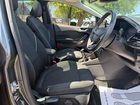 Ford Fiesta 1.0T EcoBoost Titanium Hatchback 5dr Petrol Manual Euro 6 (s/s) (125 ps) - U680