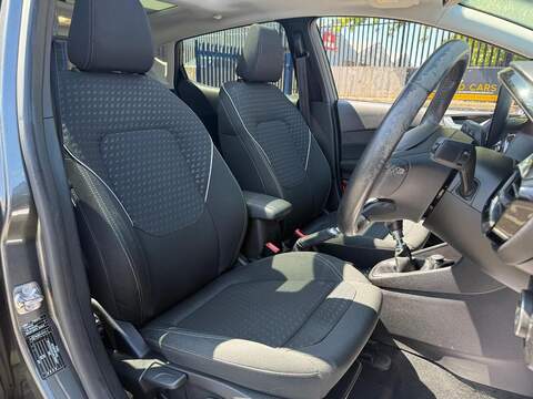 Ford Fiesta 1.0T EcoBoost Titanium Hatchback 5dr Petrol Manual Euro 6 (s/s) (125 ps) - U680