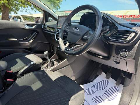 Ford Fiesta 1.0T EcoBoost Titanium Hatchback 5dr Petrol Manual Euro 6 (s/s) (125 ps) - U680