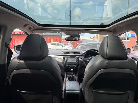 Nissan Qashqai 1.6 dCi Tekna 4WD Euro 6 (s/s) 5dr - U682