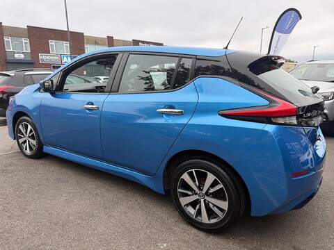 Nissan Leaf 40kWh Acenta Hatchback 5dr Electric Auto (150 ps) - U684