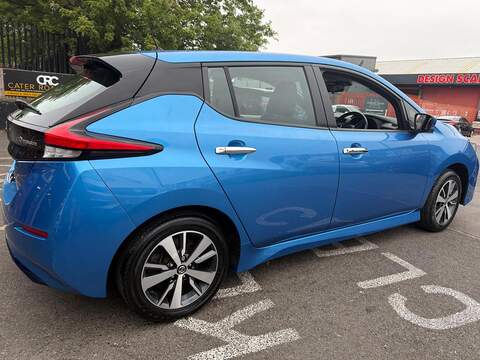 Nissan Leaf 40kWh Acenta Hatchback 5dr Electric Auto (150 ps) - U684