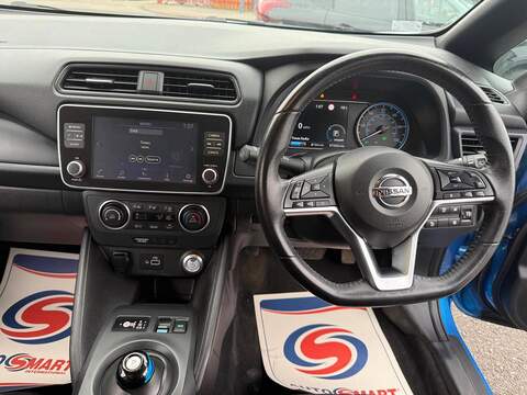 Nissan Leaf 40kWh Acenta Hatchback 5dr Electric Auto (150 ps) - U684