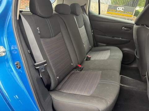 Nissan Leaf 40kWh Acenta Hatchback 5dr Electric Auto (150 ps) - U684