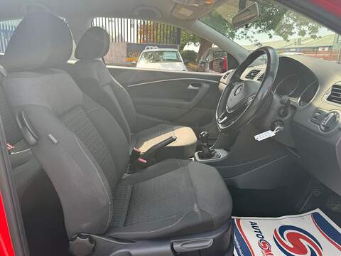 Volkswagen Polo 1.0 BlueMotion Tech SE Hatchback 3dr Petrol Manual Euro 6 (s/s) (60 ps) - U685