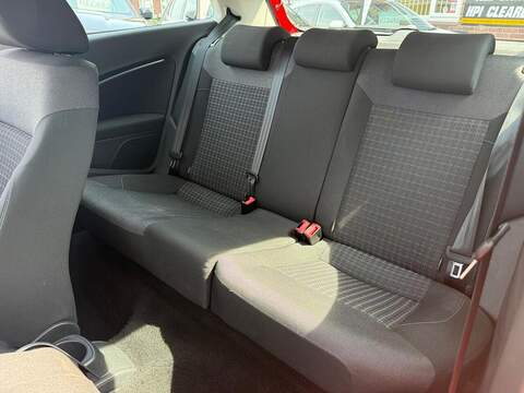 Volkswagen Polo 1.0 BlueMotion Tech SE Hatchback 3dr Petrol Manual Euro 6 (s/s) (60 ps) - U685