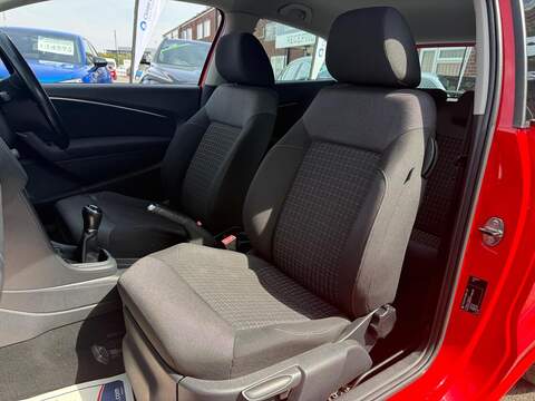 Volkswagen Polo 1.0 BlueMotion Tech SE Hatchback 3dr Petrol Manual Euro 6 (s/s) (60 ps) - U685
