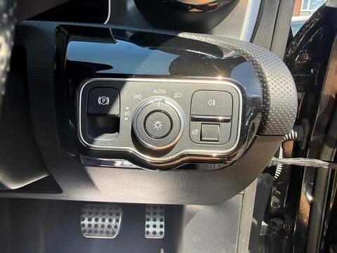 Mercedes-Benz CLA 2.0 CLA220 AMG Line Coupe 4dr Petrol 7G-DCT Euro 6 (s/s) (190 ps) - U686