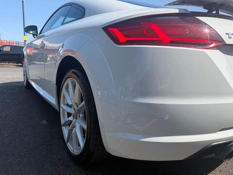 Audi TT 2.0 TFSI Sport Coupe 3dr Petrol Manual Euro 6 (s/s) (230 ps) - U689