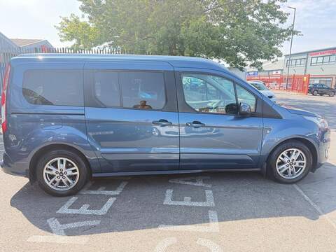 Ford Grand Tourneo Connect 1.5 EcoBlue Titanium MPV 5dr Diesel Auto Euro 6 (s/s) (120 ps) - U690