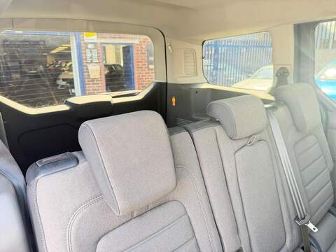 Ford Grand Tourneo Connect 1.5 EcoBlue Titanium MPV 5dr Diesel Auto Euro 6 (s/s) (120 ps) - U690