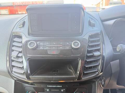 Ford Grand Tourneo Connect 1.5 EcoBlue Titanium MPV 5dr Diesel Auto Euro 6 (s/s) (120 ps) - U690