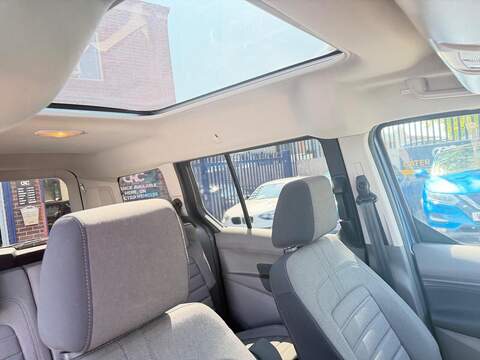 Ford Grand Tourneo Connect 1.5 EcoBlue Titanium MPV 5dr Diesel Auto Euro 6 (s/s) (120 ps) - U690