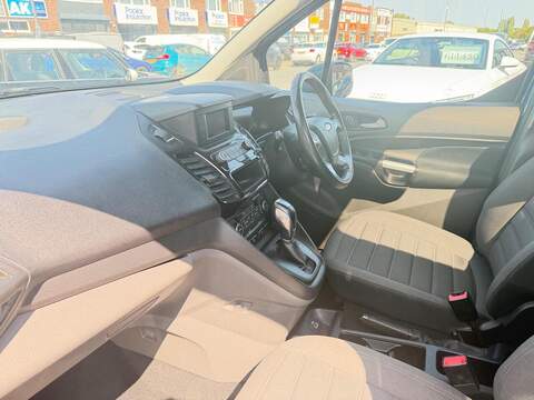 Ford Grand Tourneo Connect 1.5 EcoBlue Titanium MPV 5dr Diesel Auto Euro 6 (s/s) (120 ps) - U690
