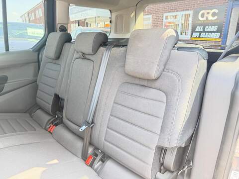 Ford Grand Tourneo Connect 1.5 EcoBlue Titanium MPV 5dr Diesel Auto Euro 6 (s/s) (120 ps) - U690