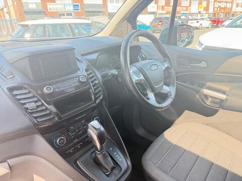 Ford Grand Tourneo Connect 1.5 EcoBlue Titanium MPV 5dr Diesel Auto Euro 6 (s/s) (120 ps) - U690