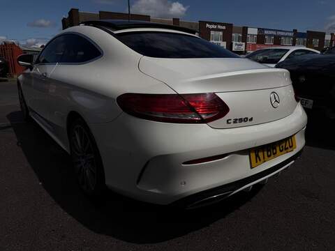 Mercedes-Benz C Class 2.1 C250d AMG Line (Premium Plus) Coupe 2dr Diesel G-Tronic+ Euro 6 (s/s) (204 ps) - U691