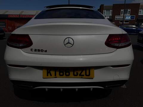 Mercedes-Benz C Class 2.1 C250d AMG Line (Premium Plus) Coupe 2dr Diesel G-Tronic+ Euro 6 (s/s) (204 ps) - U691