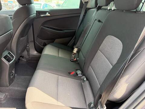 Hyundai TUCSON 1.6 CRDi SE Nav SUV 5dr Diesel Manual Euro 6 (s/s) (115 ps) - U692